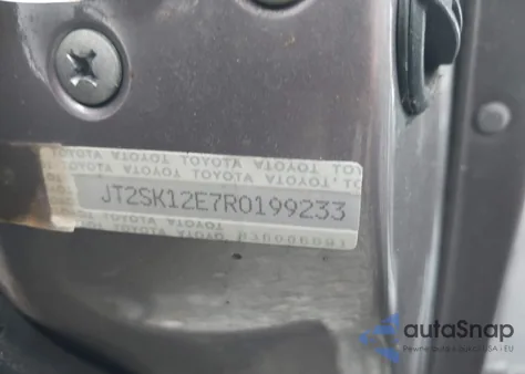 1994 Toyota Camry Le z USA, uszkodzony, nr VIN JT2SK12E7R0199233